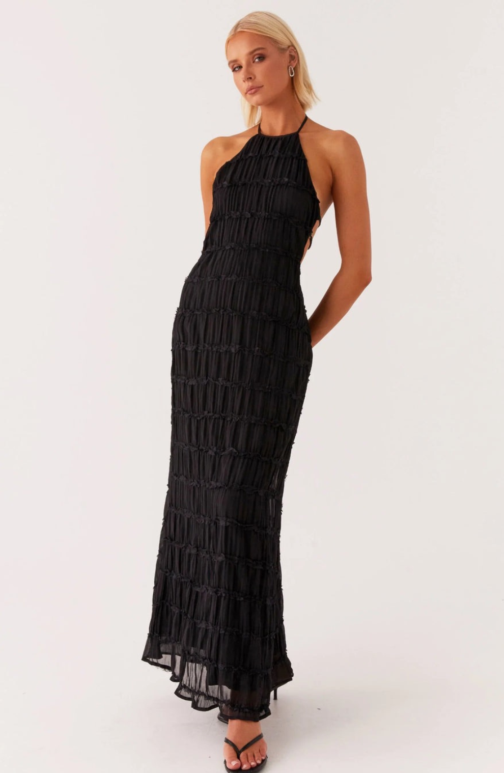 Caroline - Textured Halter Maxi jurk