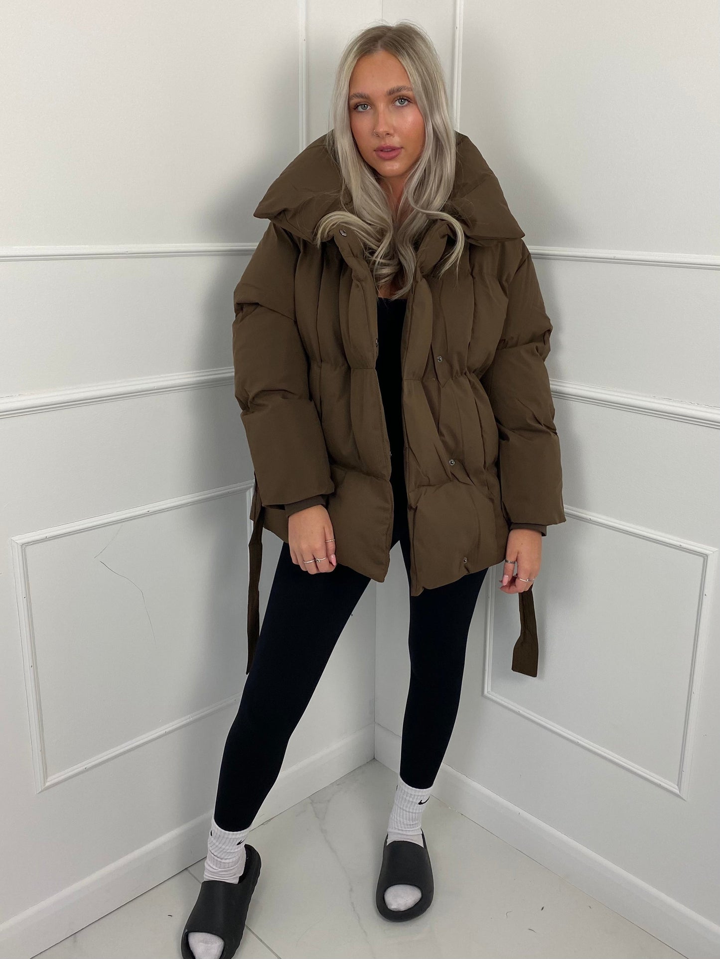 Karly Short Belted Puffer - Jas
