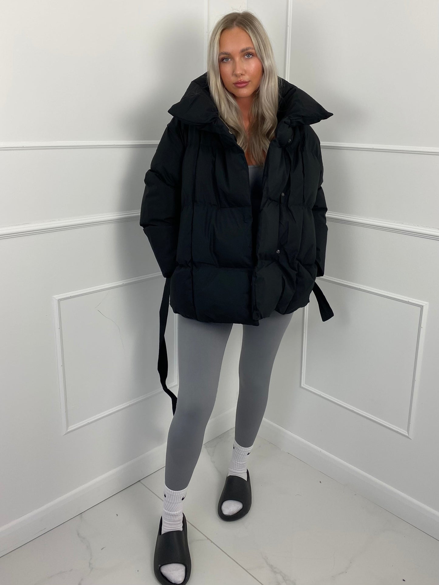 Karly Short Belted Puffer - Jas