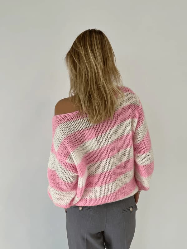 Furexa © | Winter Sweater