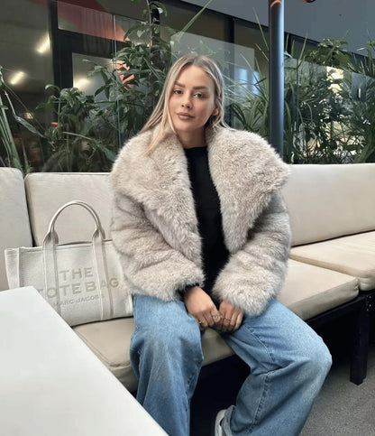 Lune | Faux Fur Coat
